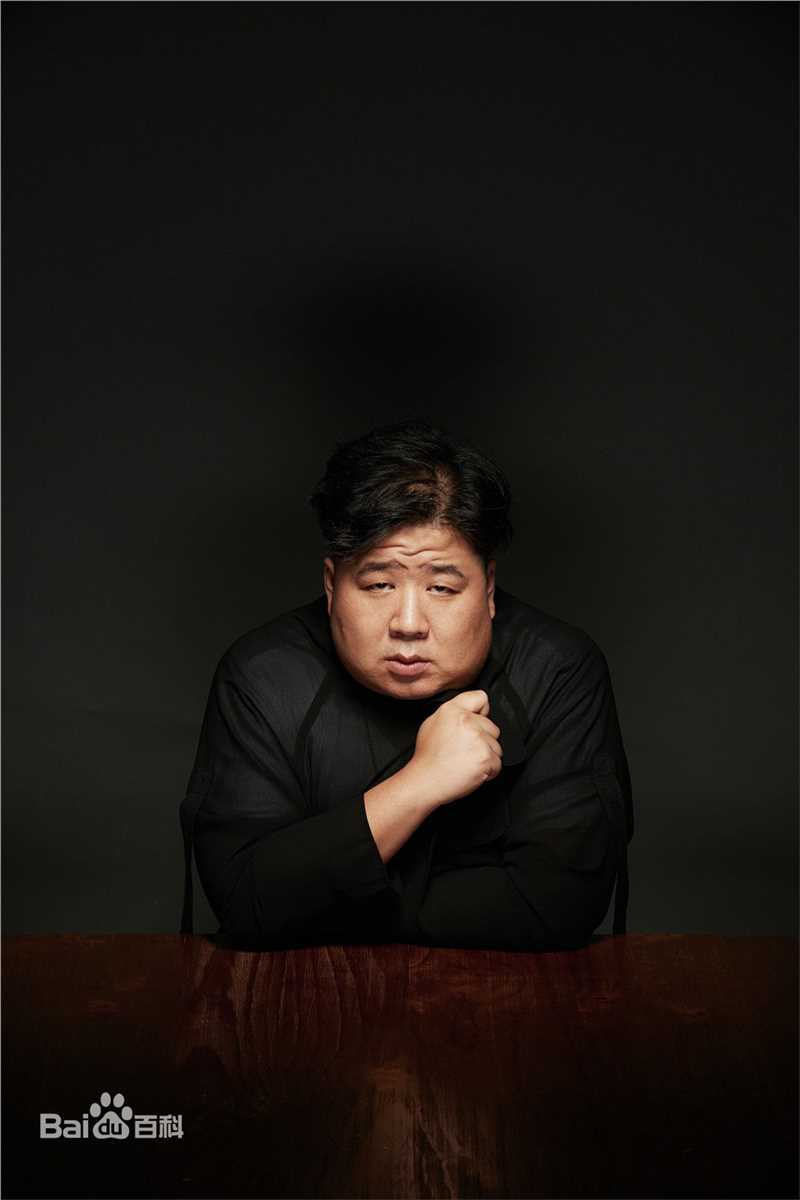 吴海龙肥龙生活照