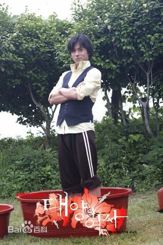 韩在硕(Han Jae Suk、)太阳的女人图册