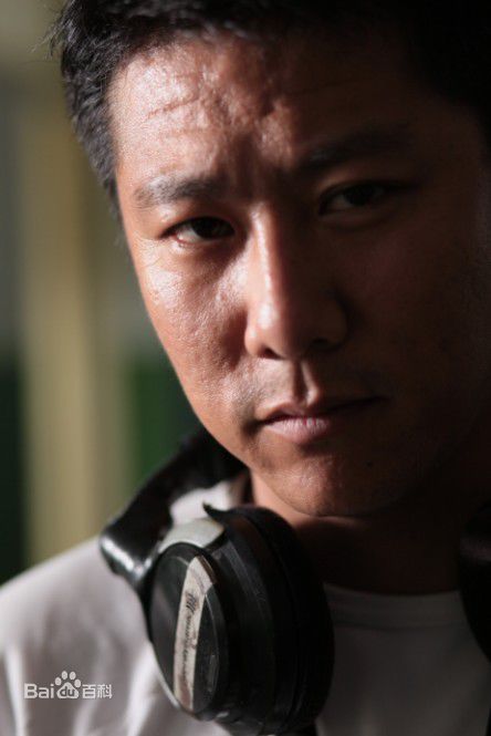 李少飞工作照图册