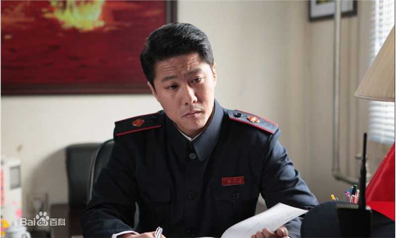 李少飞工作照图册