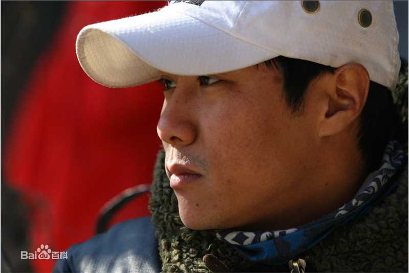 李少飞工作照图册