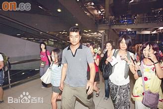 上山诗纳(Anna Ueyama)婚礼壁纸壁纸