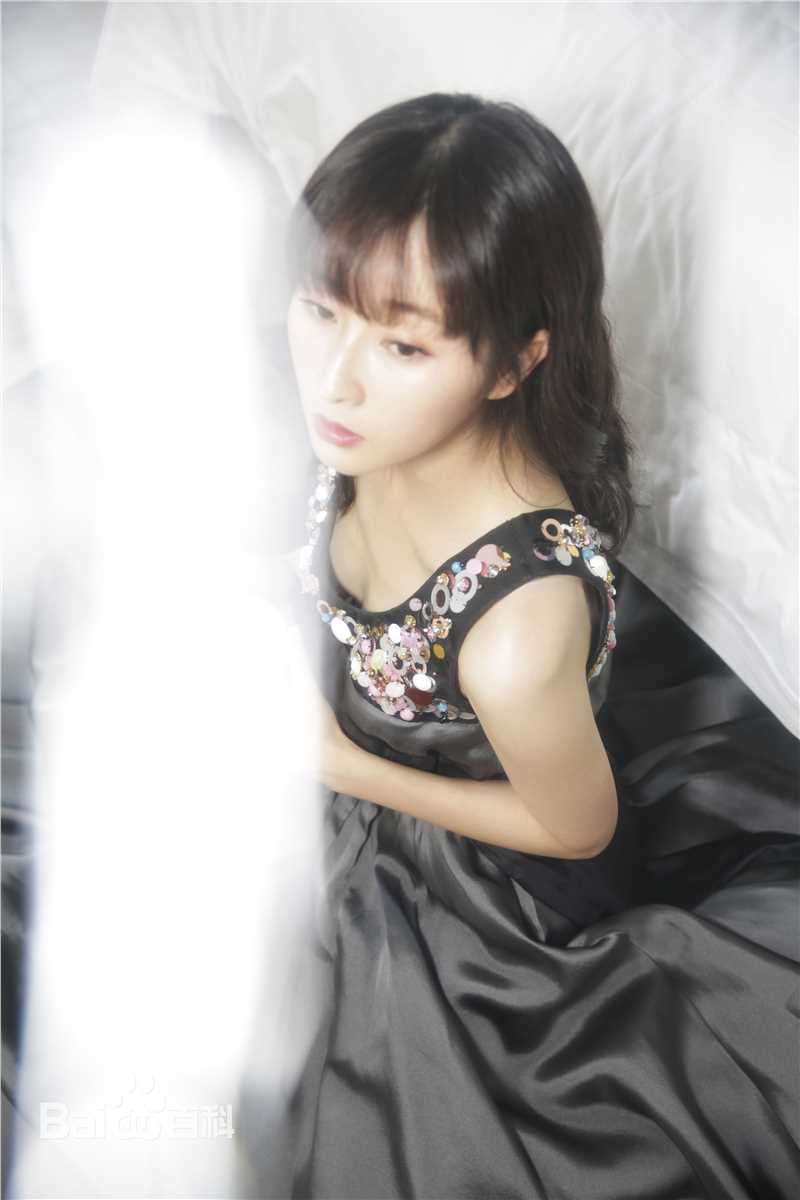 吕星辰活动照生活照相册