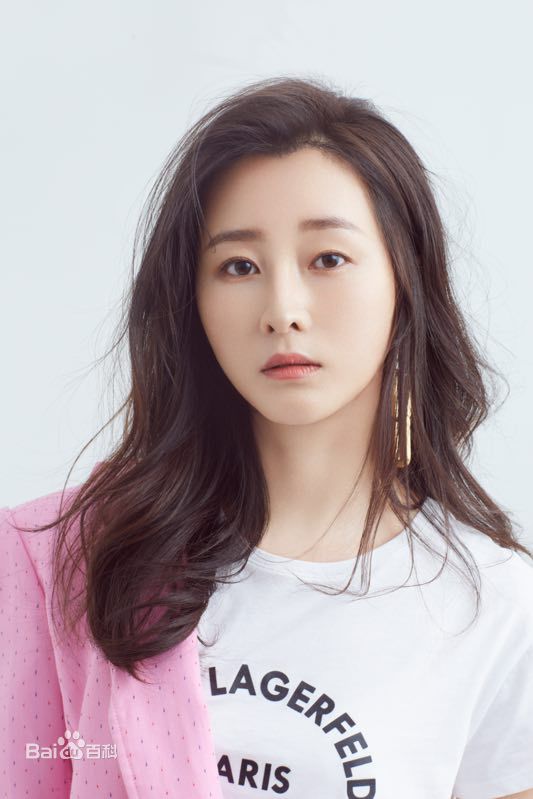 吕星辰高清照图册