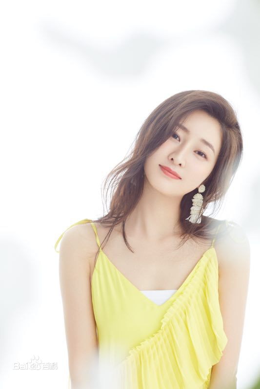 吕星辰高清照图册