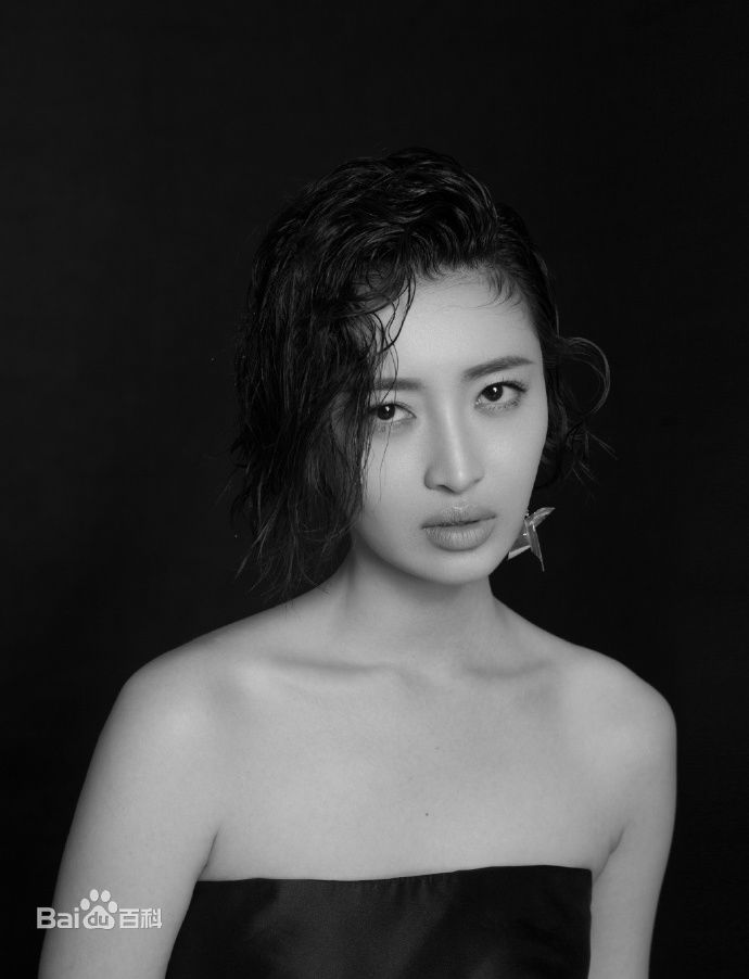 杨菲洋(Yolanda)最新图集