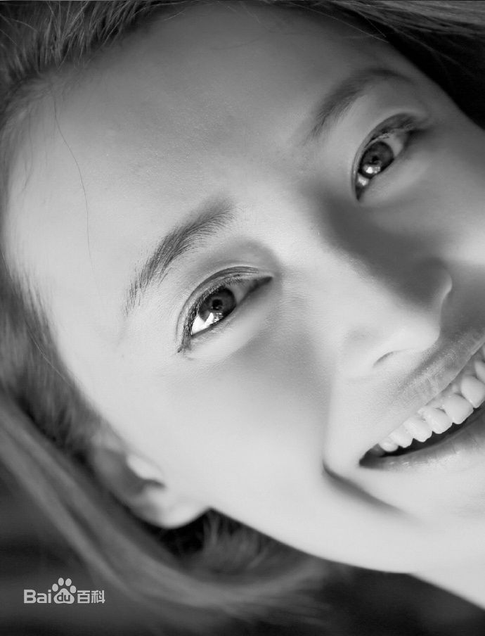 杨菲洋(Yolanda)最新图集