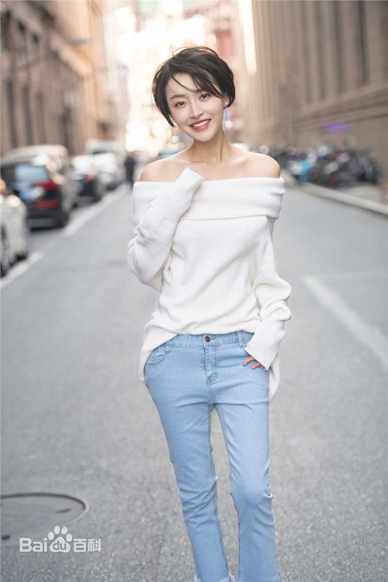 杨菲洋(Yolanda)街拍前后照片