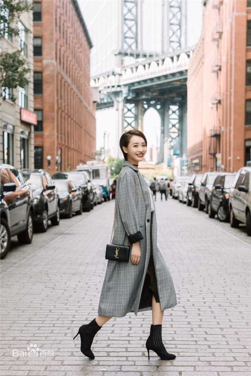 杨菲洋(Yolanda)街拍前后照片