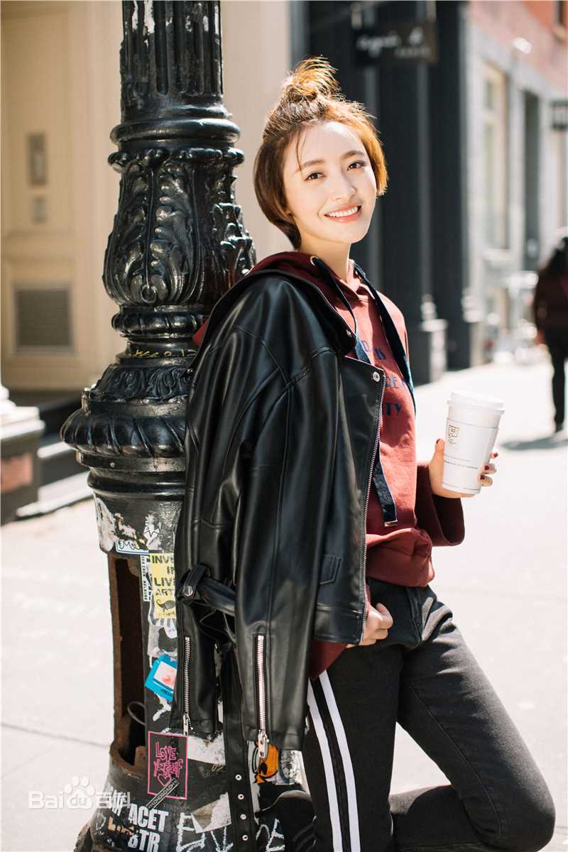 杨菲洋(Yolanda)街拍前后照片