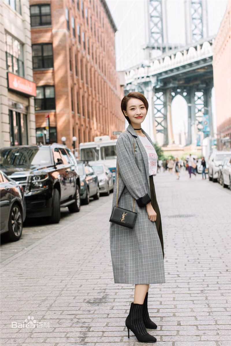 杨菲洋(Yolanda)街拍前后照片