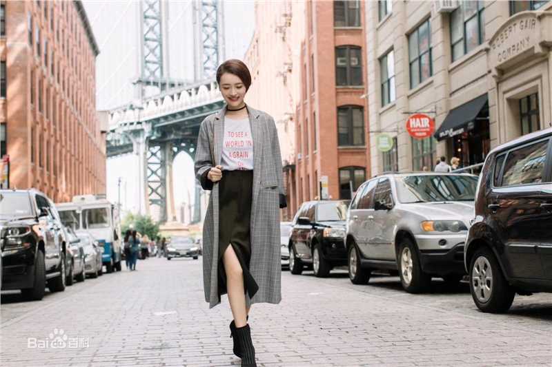 杨菲洋(Yolanda)街拍前后照片