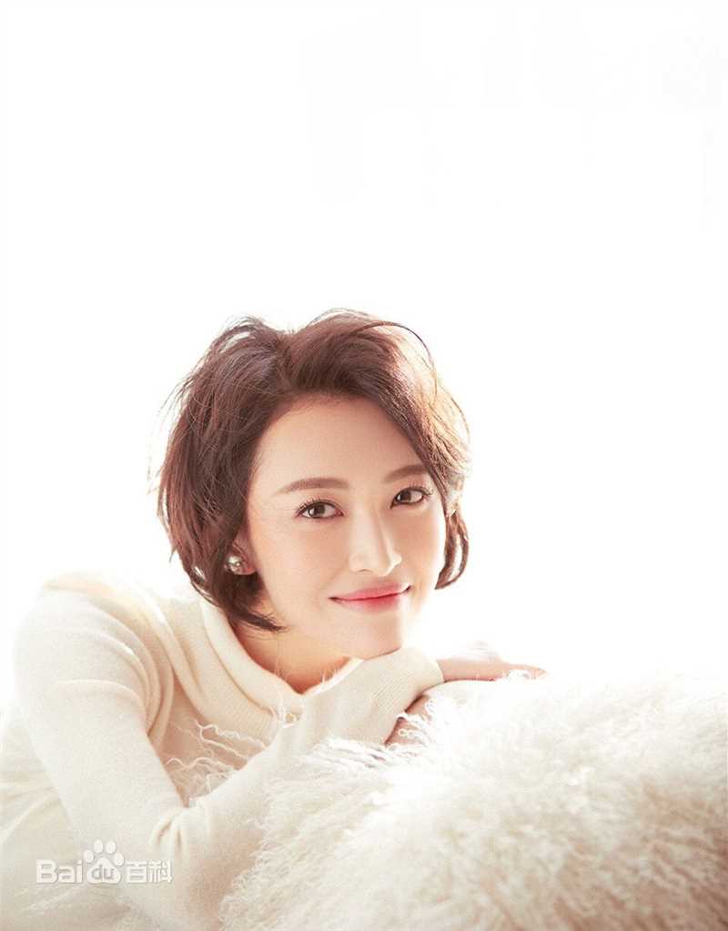 杨菲洋(Yolanda)最新时尚暖冬壁纸