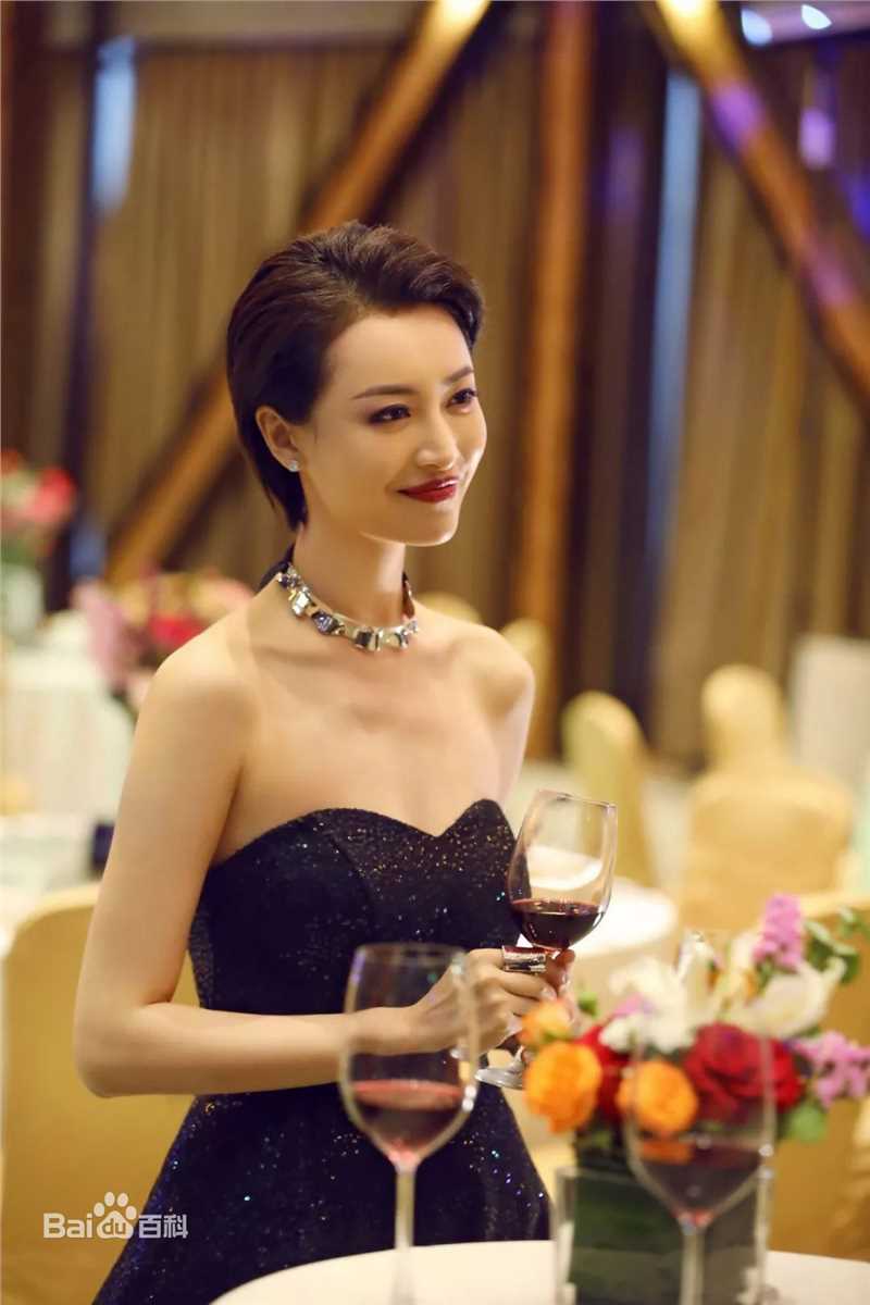 最优质杨菲洋(Yolanda)在《像我们一样年轻》饰庄妮中的相册