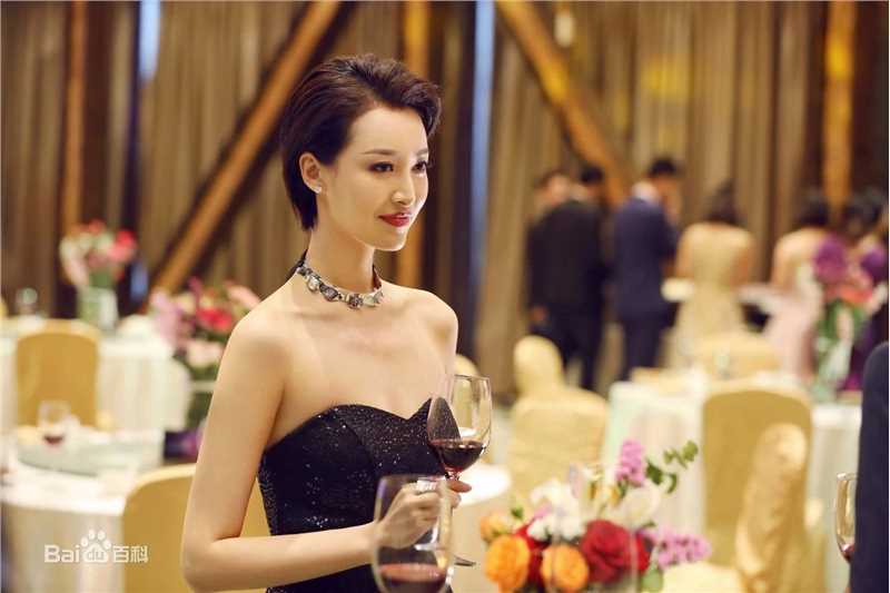 最优质杨菲洋(Yolanda)在《像我们一样年轻》饰庄妮中的相册