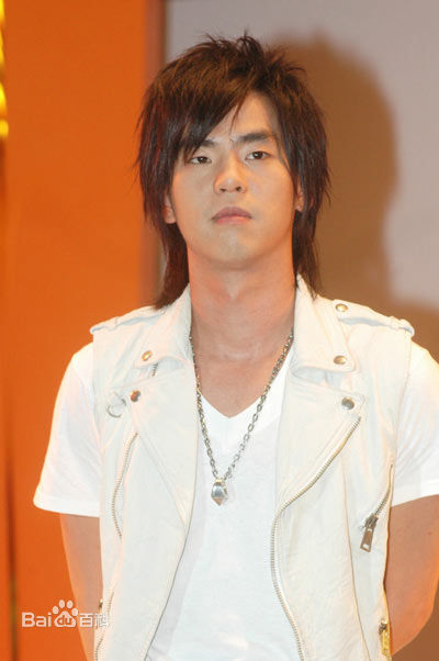 柯有伦(Alan Kuo)前后照片