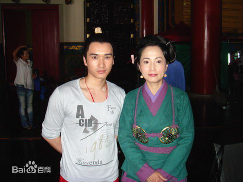 肖明玉电影作品集素颜照相册