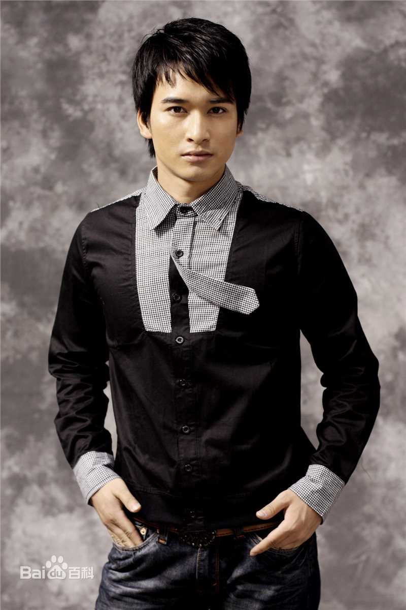 最新肖明玉壁纸