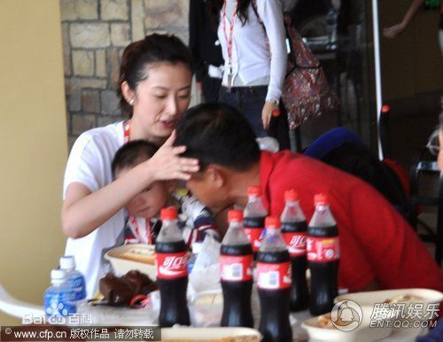 陈坚红出席活动性感图片图集