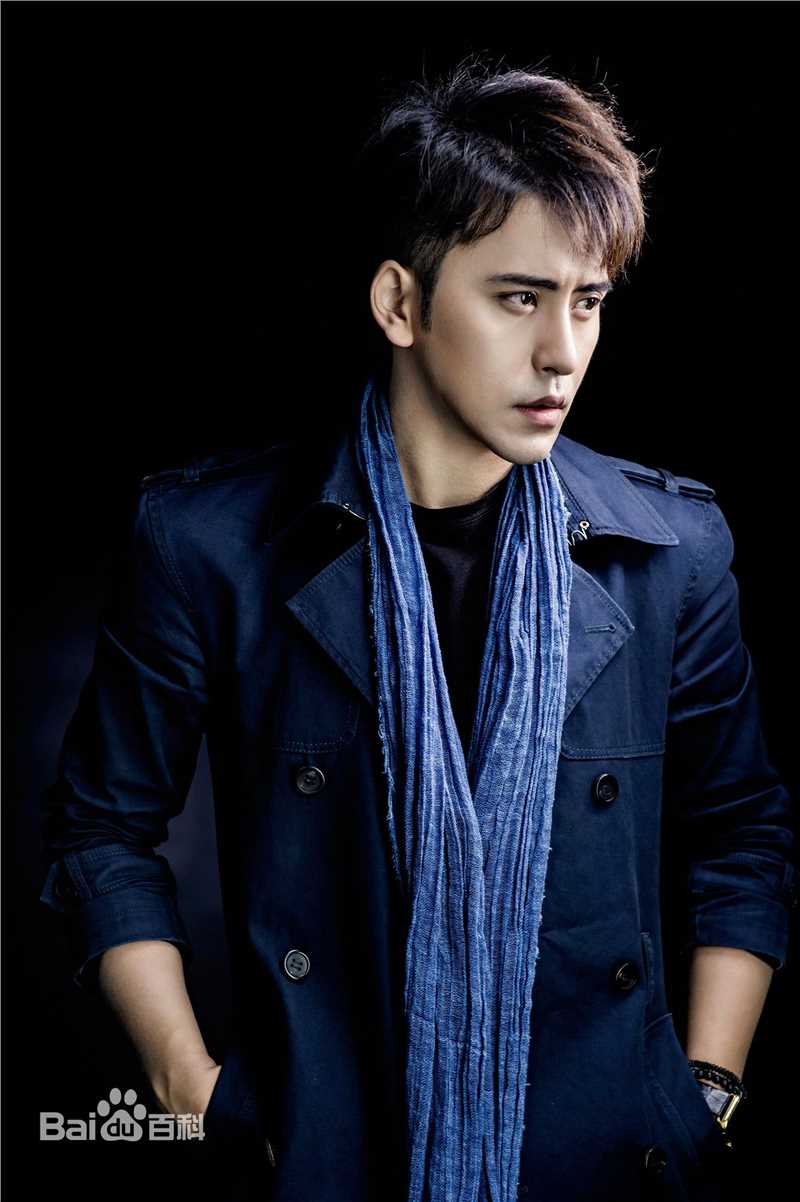 扎西顿珠艺术照图片图集