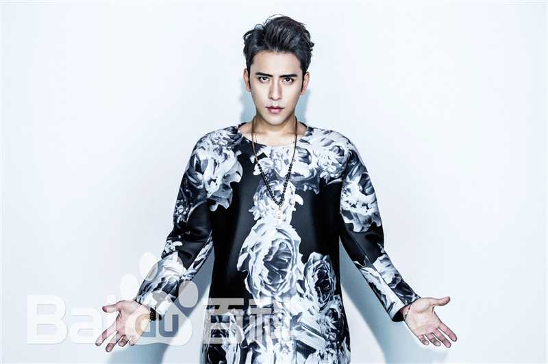 扎西顿珠艺术照图片图集