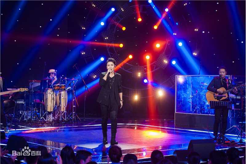 精选扎西顿珠在扎西在央视成功举办《幸福等待》个人演唱会中的图册