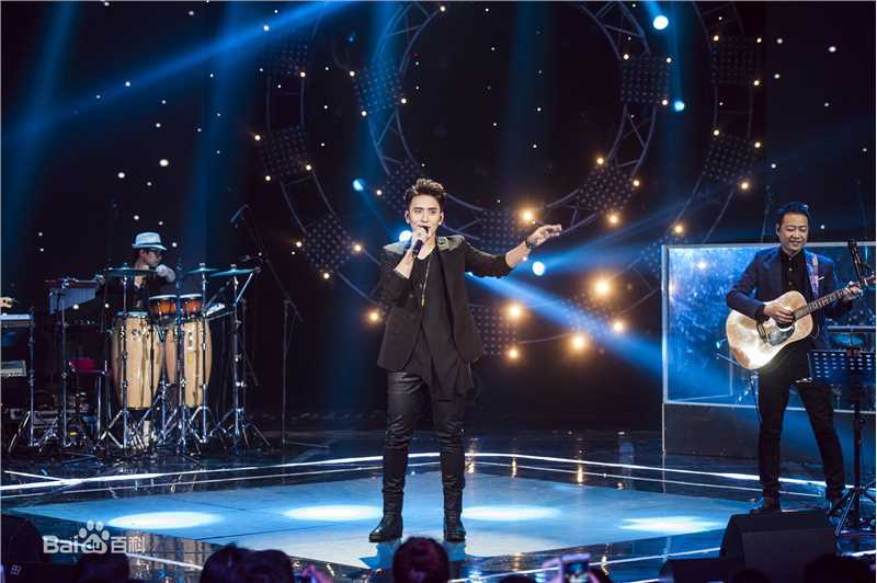 精选扎西顿珠在扎西在央视成功举办《幸福等待》个人演唱会中的图册