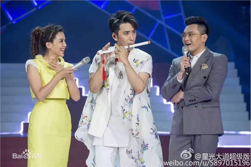 扎西顿珠扎西参加央视星光大道超级版的比赛素颜照相册