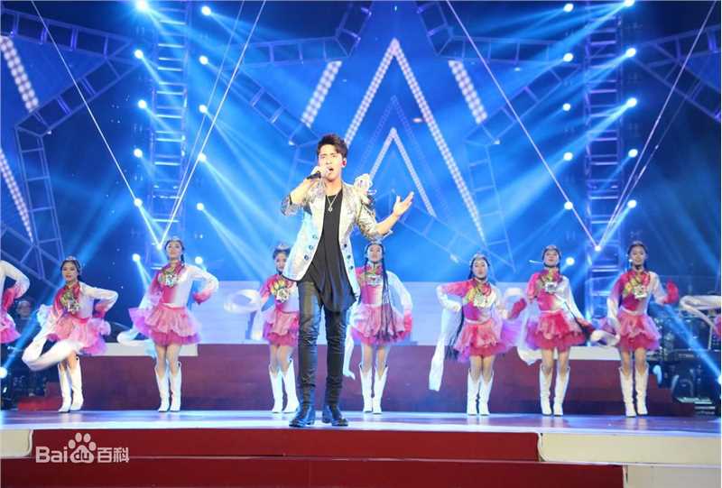 扎西顿珠扎西参加央视星光大道超级版的比赛素颜照相册