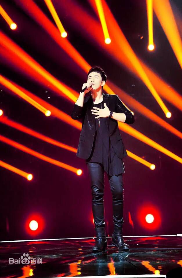 扎西顿珠演出照片前后照片