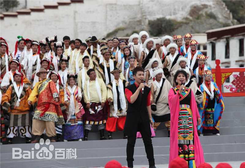 扎西顿珠演出照片前后照片