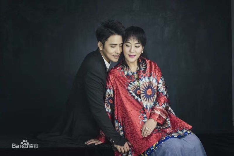 扎西顿珠表情包壁纸壁纸