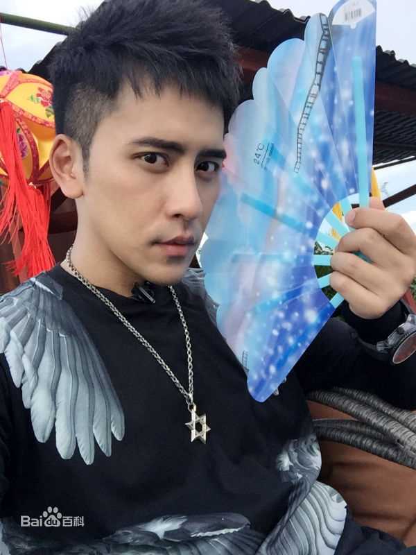 高清扎西顿珠在《寻找刘三姐》中的图集