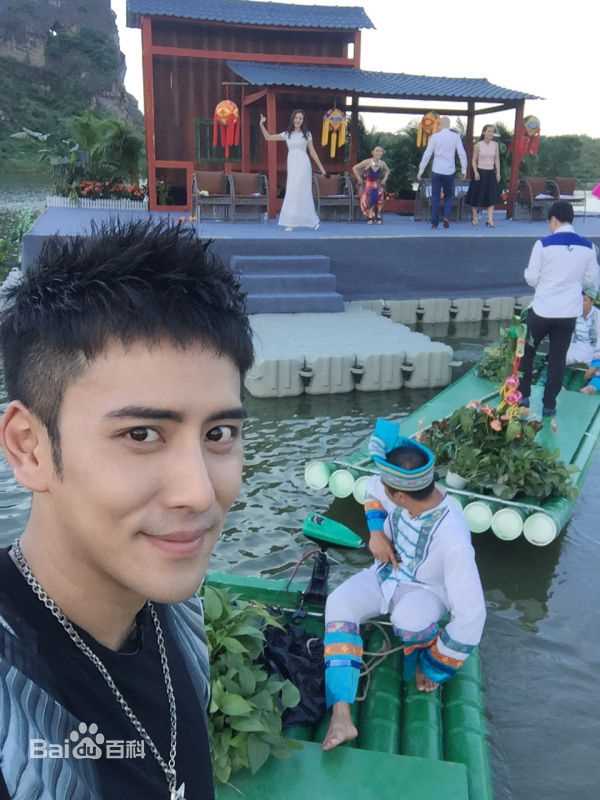 高清扎西顿珠在《寻找刘三姐》中的图集