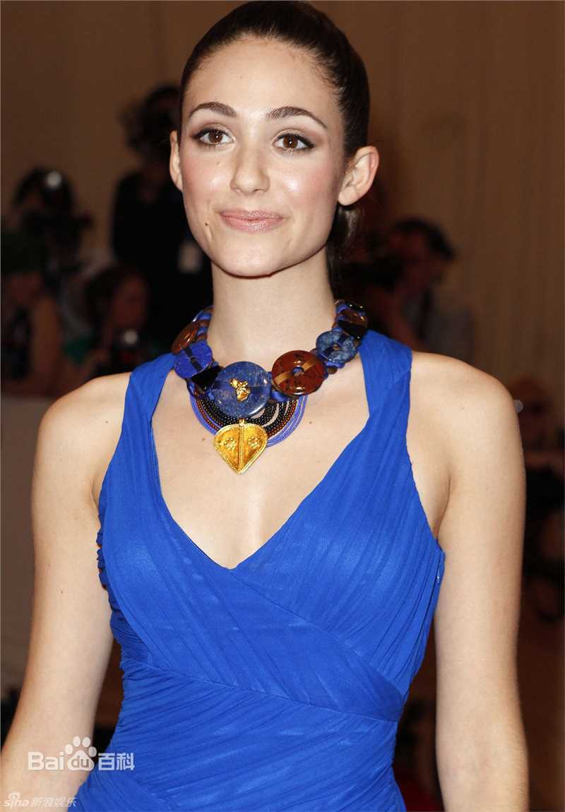 艾米·罗森(Emmy Rossum)最新照壁纸