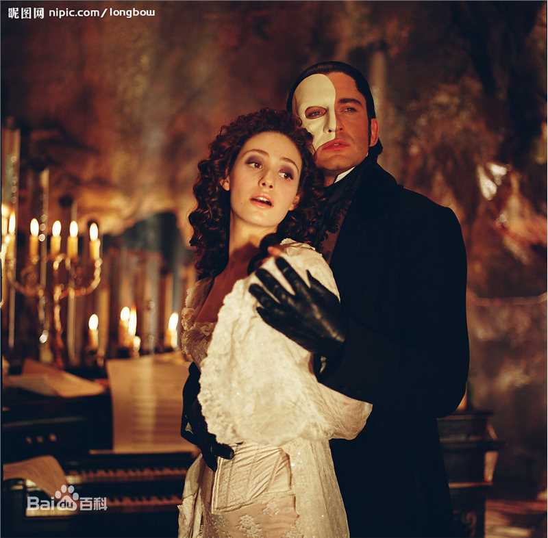 艾米·罗森(Emmy Rossum)最新照壁纸