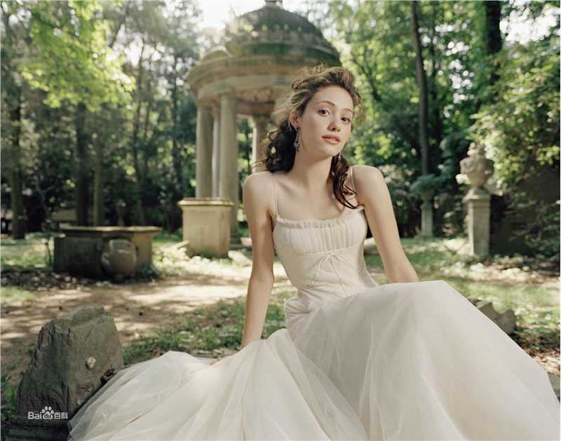 高清艾米·罗森(Emmy Rossum)图片