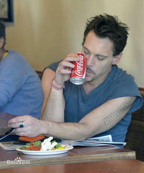 乔纳森·莱斯·梅耶斯(Jonathan Rhys Meyers)精彩图册