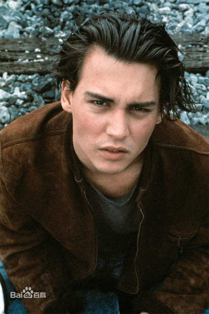 约翰尼·德普(Johnny Depp)年轻时的前后照片