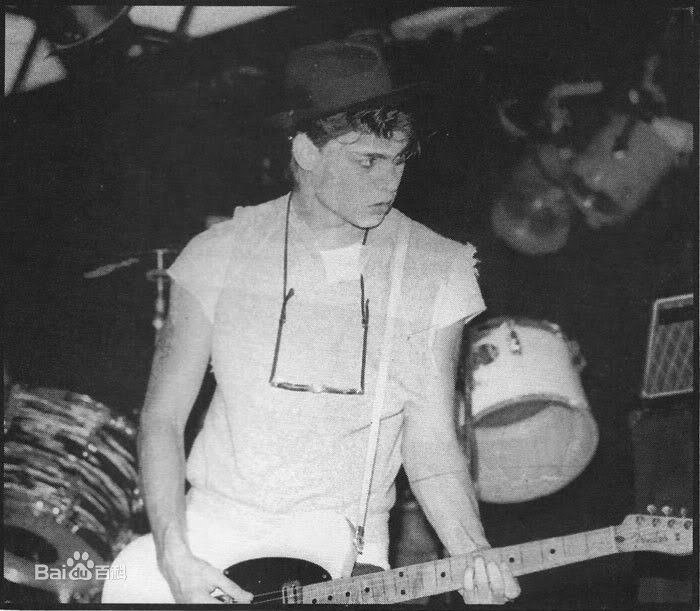 约翰尼·德普(Johnny Depp)年轻时的前后照片