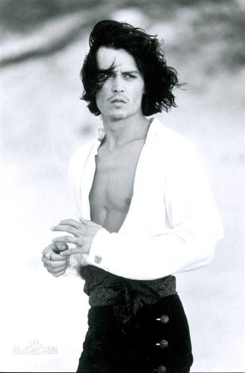 约翰尼·德普(Johnny Depp)年轻时的前后照片