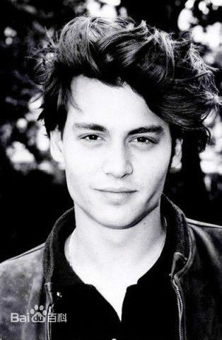 约翰尼·德普(Johnny Depp)年轻时的前后照片