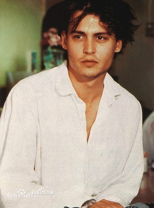 约翰尼·德普(Johnny Depp)年轻时的前后照片