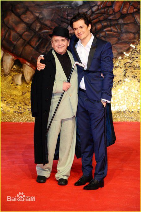 奥兰多·布鲁姆(Orlando Jonathan Blanchard Bloom)奥兰多红毯图片图册