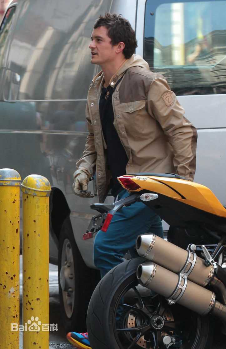 最新奥兰多·布鲁姆(Orlando Jonathan Blanchard Bloom)精彩图册