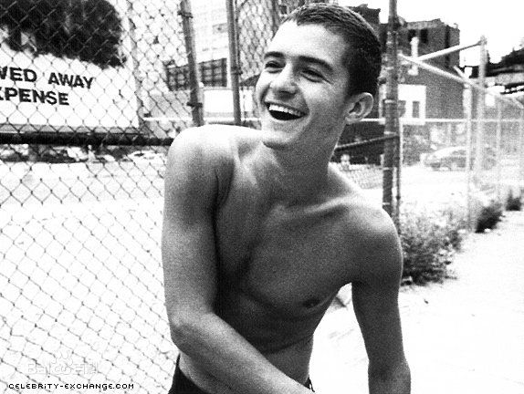 精选奥兰多·布鲁姆(Orlando Jonathan Blanchard Bloom)精彩图册