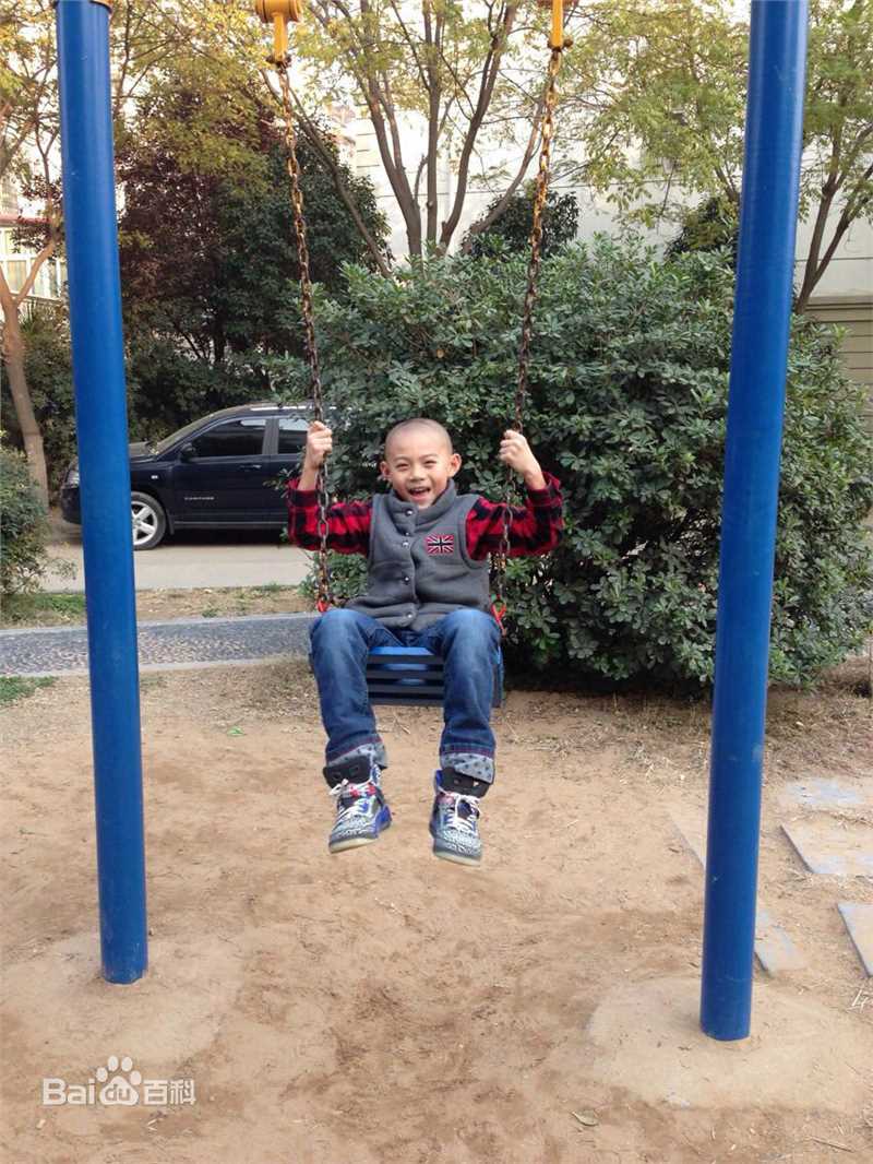 李思瑶 （法号：释小松）释小松★生活照图片图集