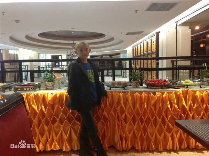 李思瑶 （法号：释小松）释小松★生活照图片图集