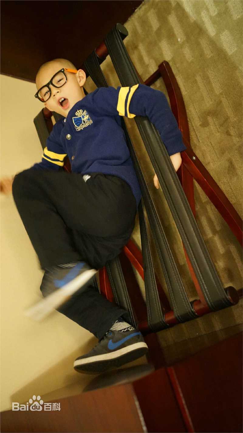 李思瑶 （法号：释小松）释小松★生活照图片图集