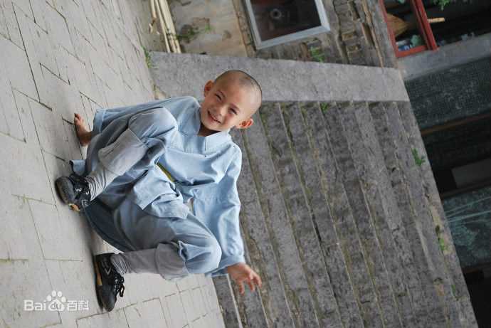 李思瑶 （法号：释小松）释小松★少林生活性感图片壁纸